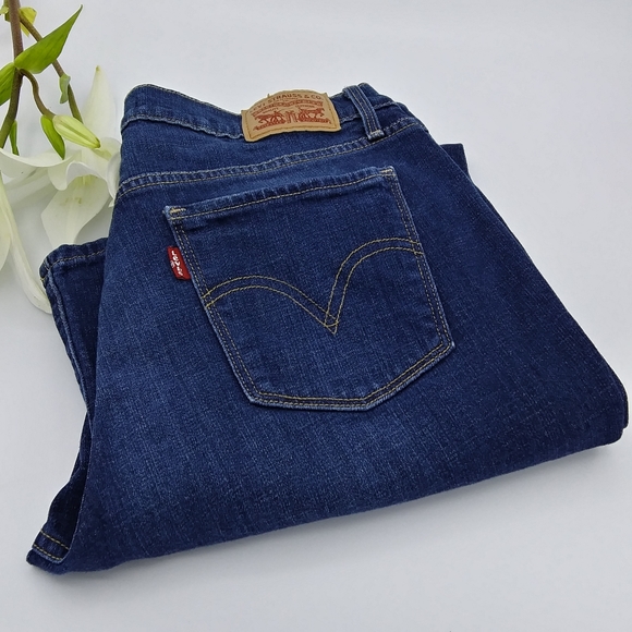 Levi's Denim - LEVI'S 515 BOOT CUT Lightly Distressed Blue Jeans